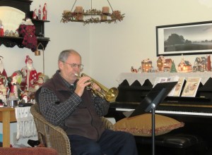 Glenn Ledbetter plays "Mele Kalikimaka" on his Super Olds Cornet (1954)